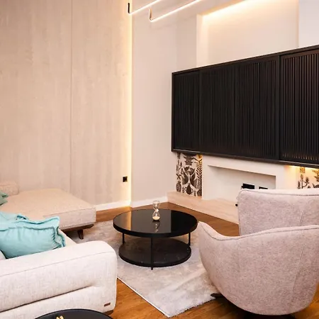 Palazzo Centro Daire Podgoriçe